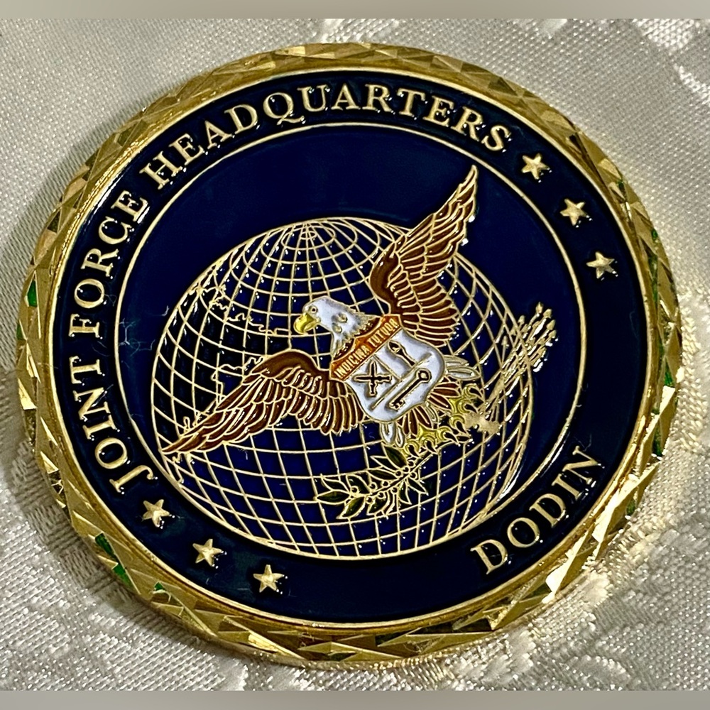 Joint Force Headquarters DoDIN Cyber Command Challenge Coin ~2” Diameter - Picture 2 of 4